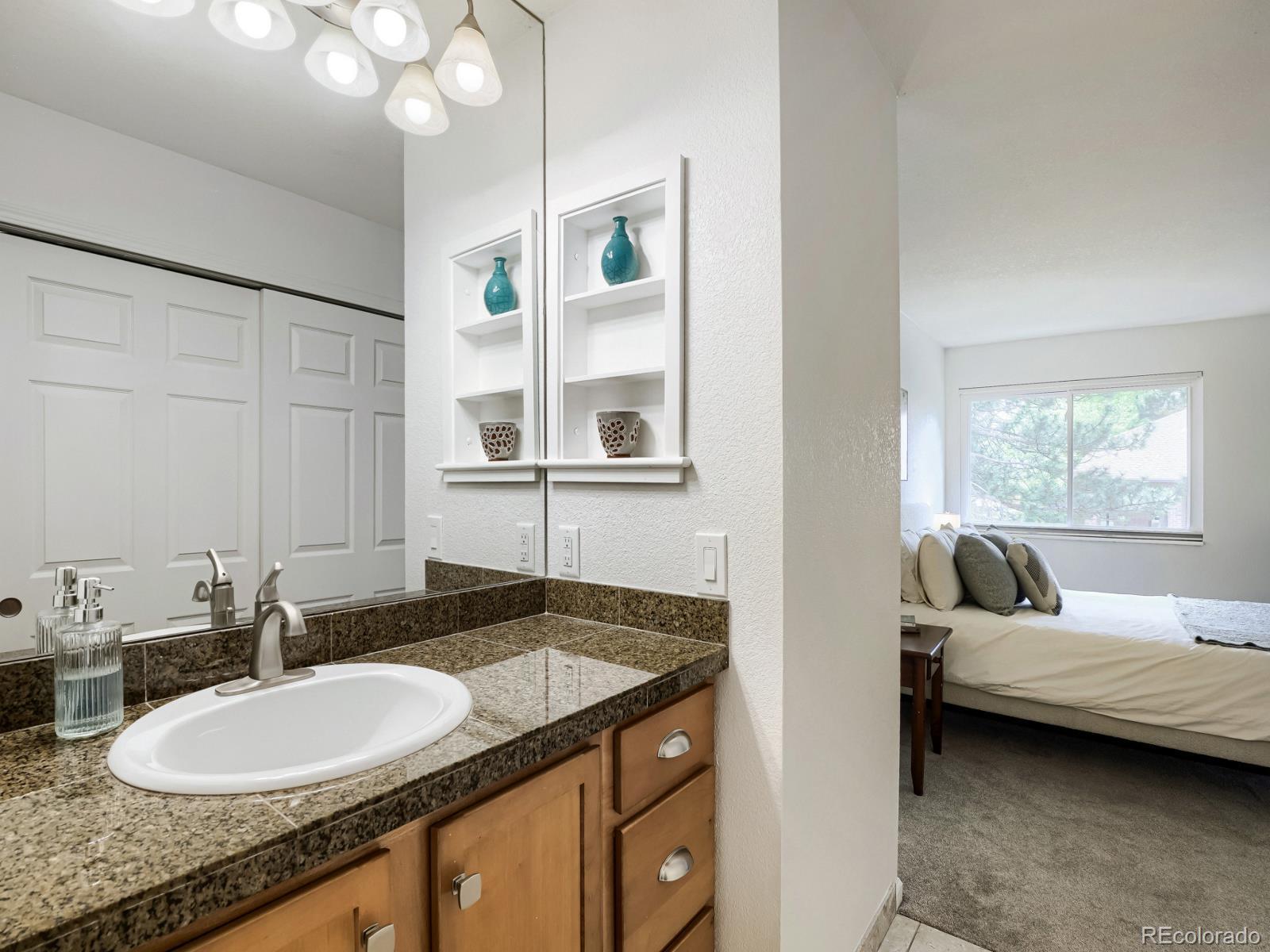 2199 S Scranton Way Unit: 201