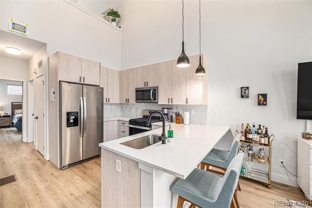 2370 W 49th Avenue