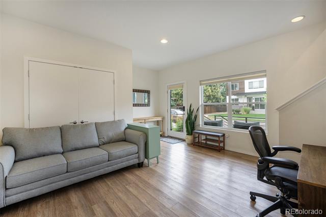 5890 W 39th Place