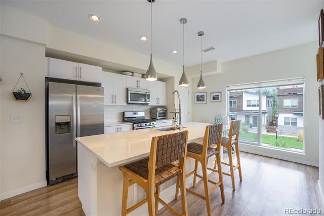 5890 W 39th Place