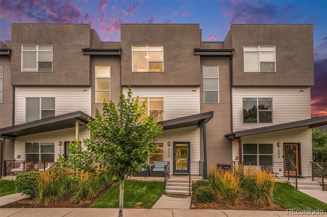 5890 W 39th Place