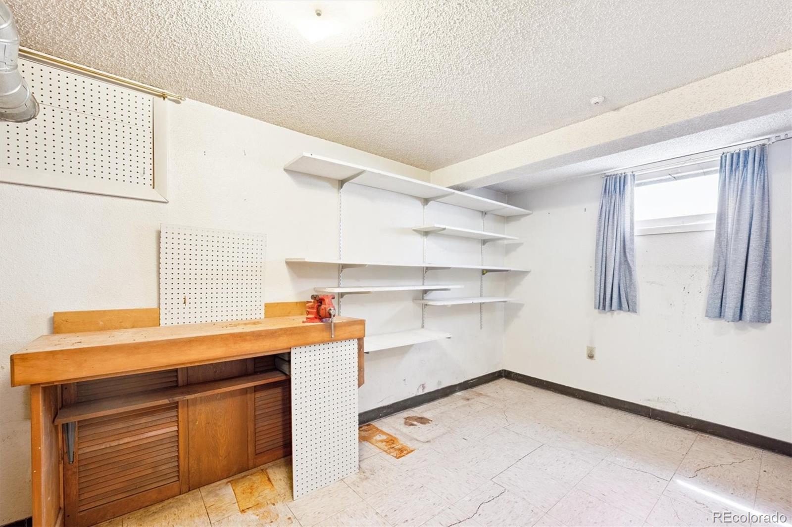 2740 Barnhart Street