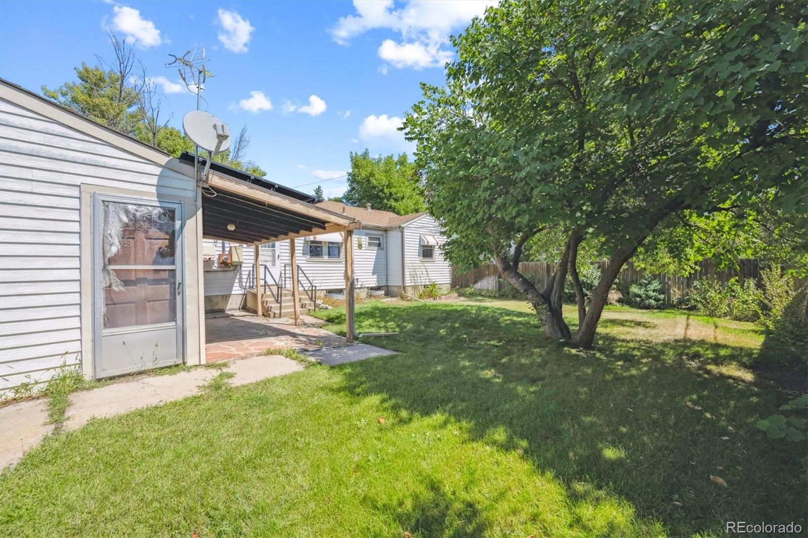 2740 Barnhart Street