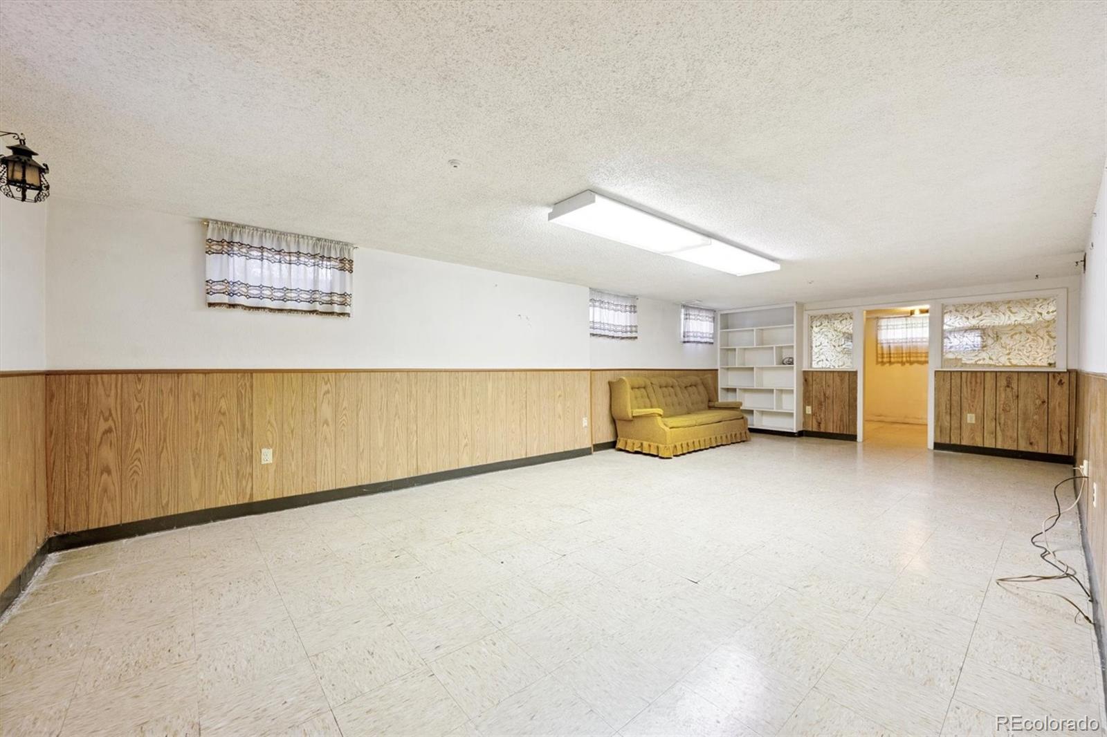 2740 Barnhart Street