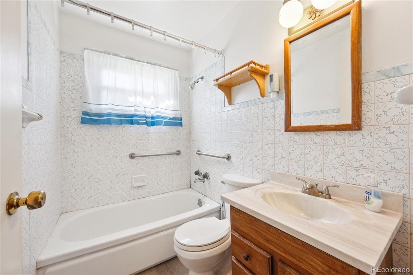 2740 Barnhart Street