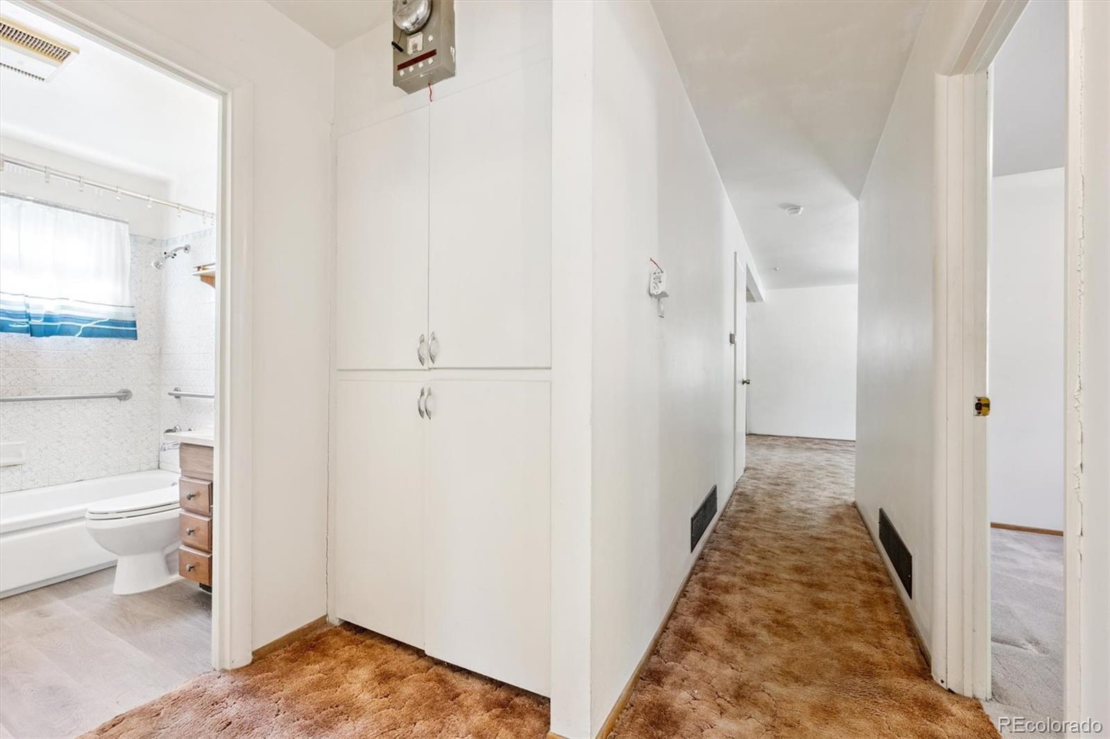 2740 Barnhart Street