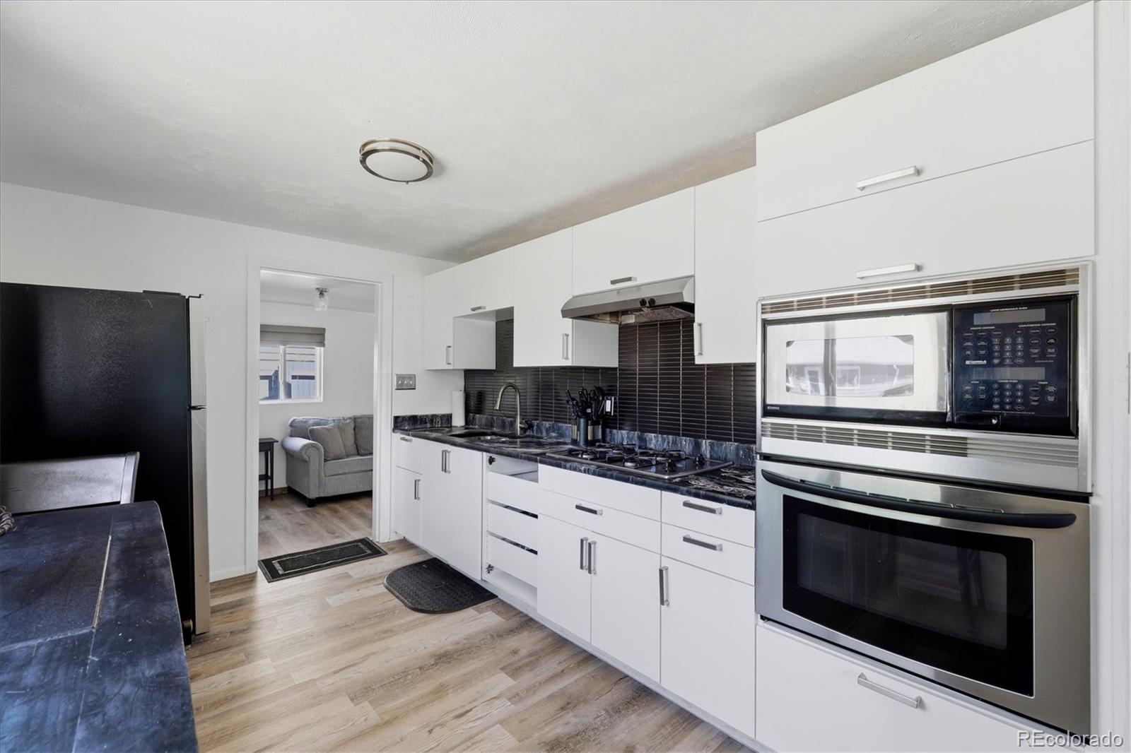 3113 W Jefferson Avenue