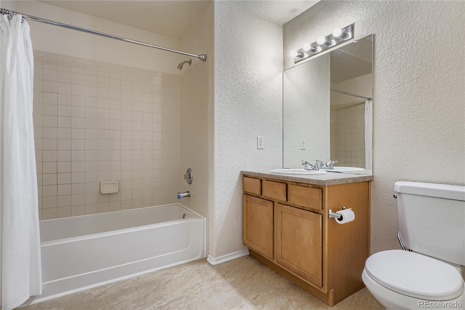 16306 E Fremont Avenue Unit: 5
