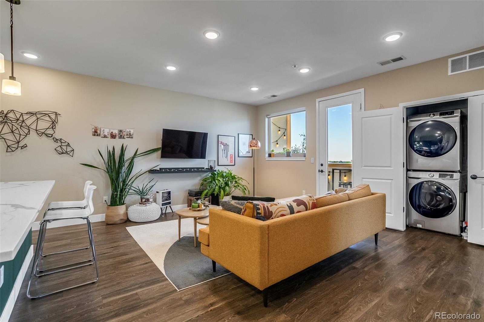 2729 W 28th Avenue Unit: 504