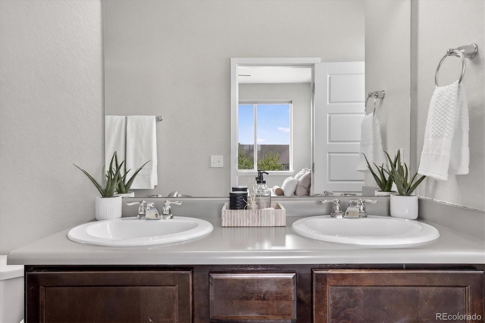 7407 S Pennsylvania Street