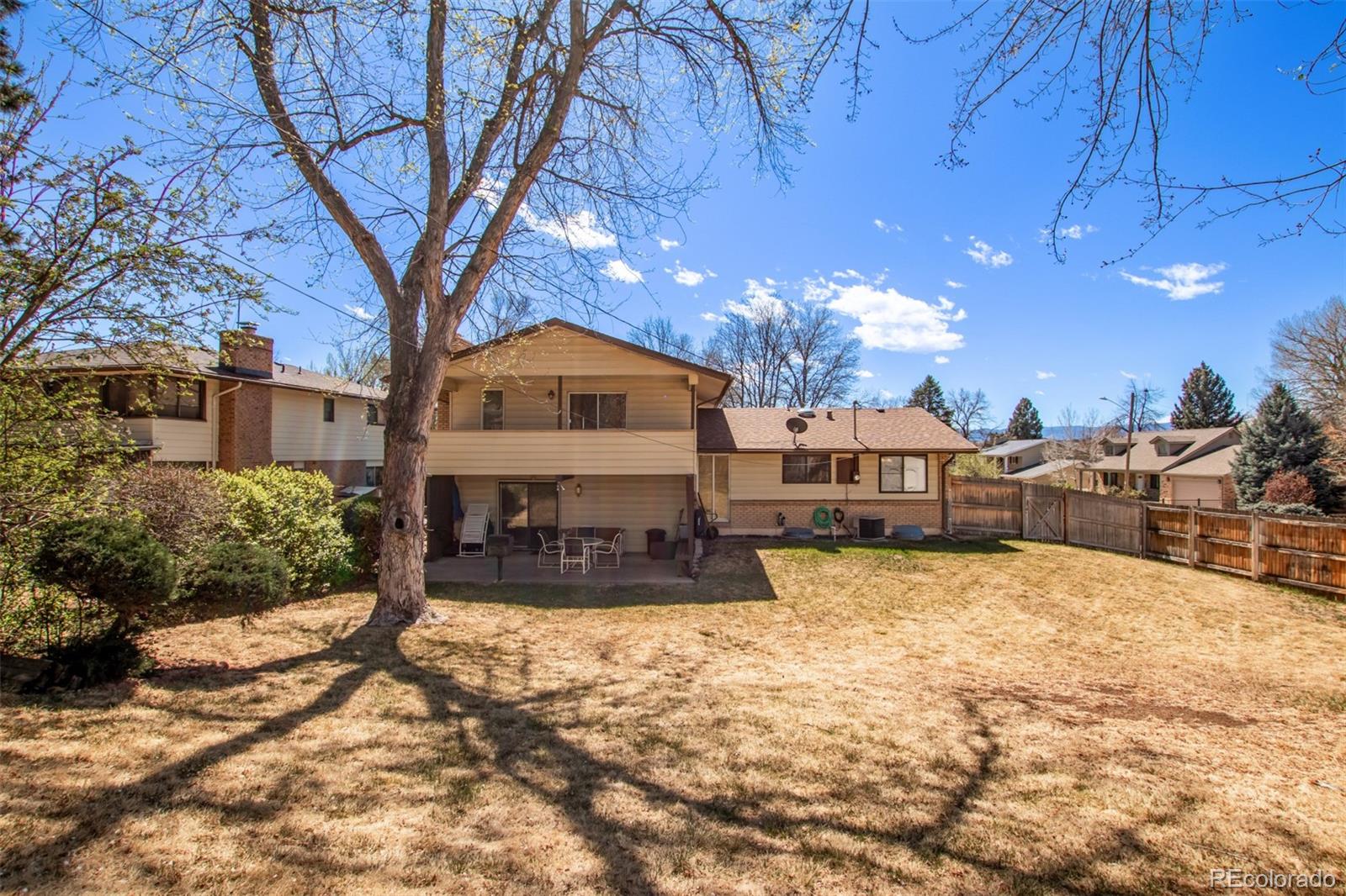 2736 S Ingalls Way