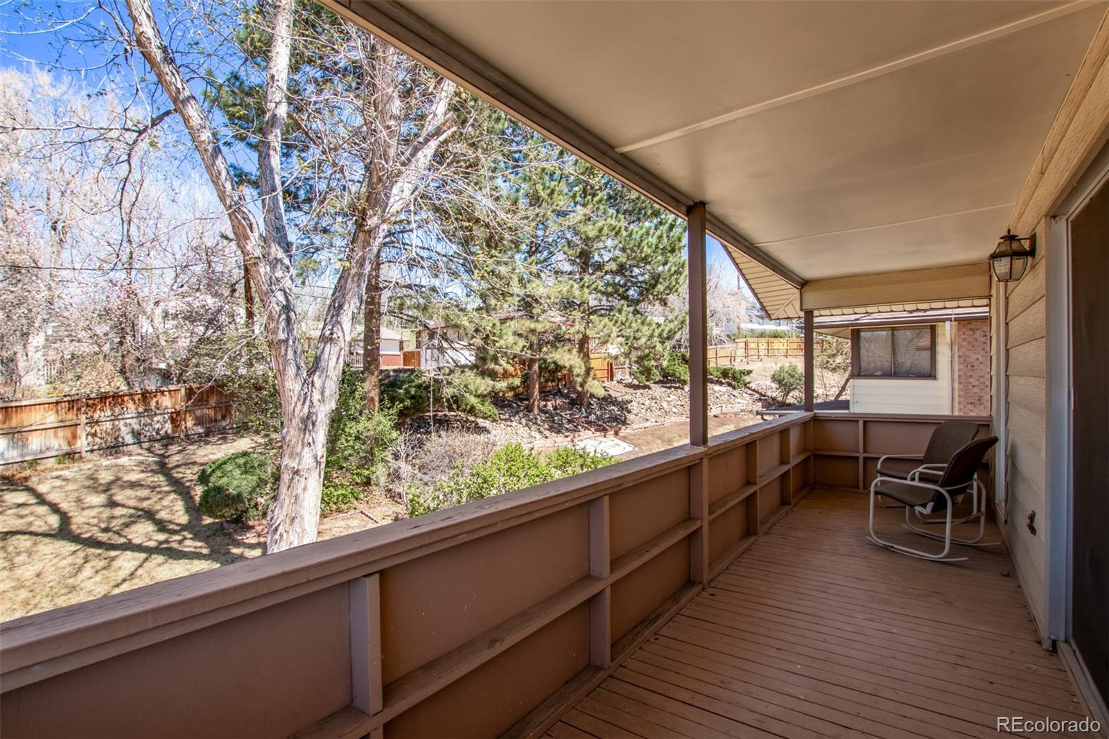 2736 S Ingalls Way