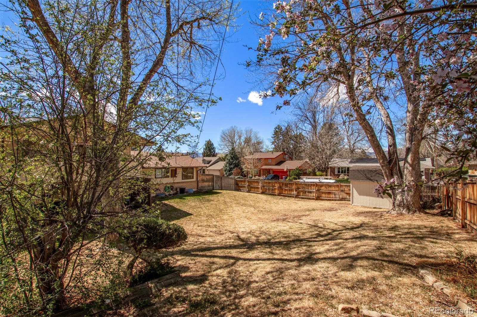 2736 S Ingalls Way