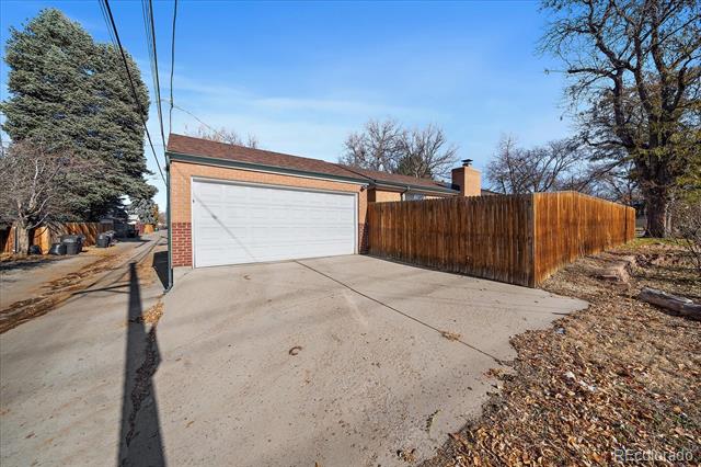 803 Poplar Street
