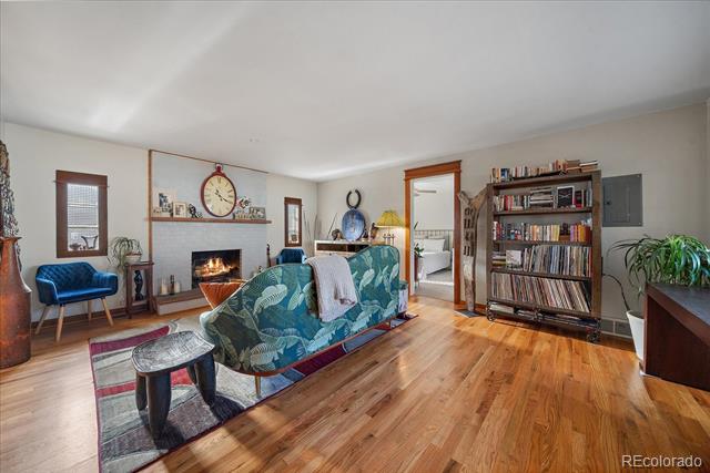 803 Poplar Street