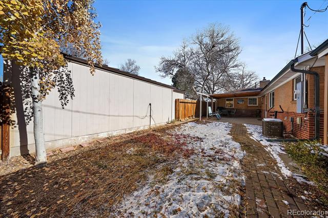 803 Poplar Street