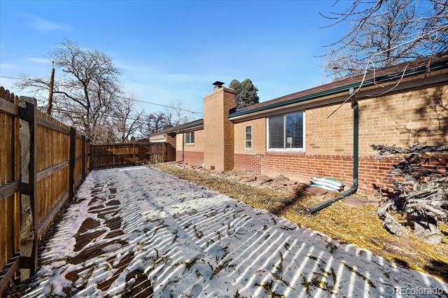 803 Poplar Street