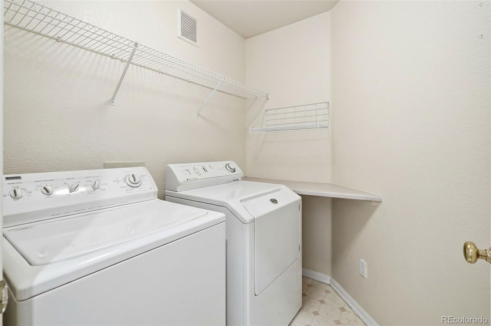 2526 S Tucson Circle