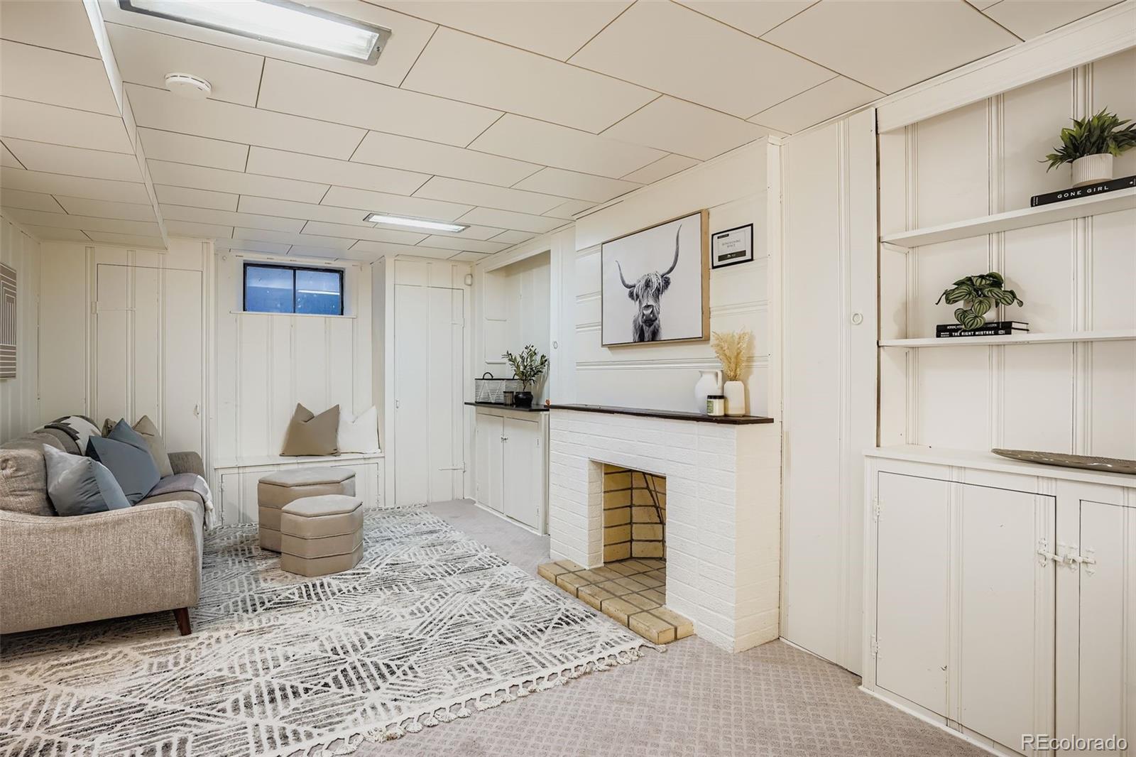 2554 S Lafayette Street