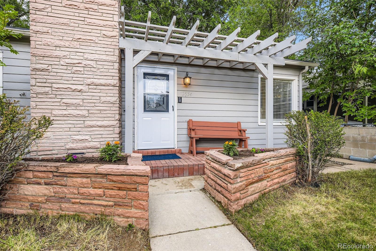 2554 S Lafayette Street