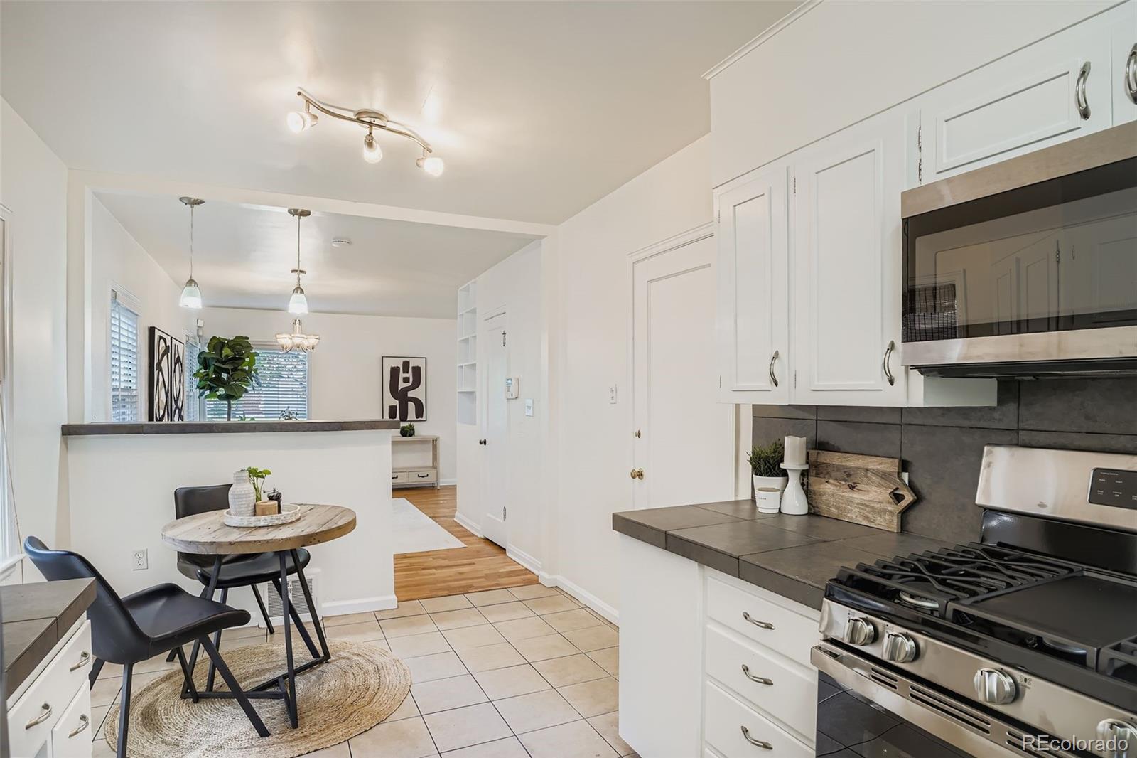 2554 S Lafayette Street