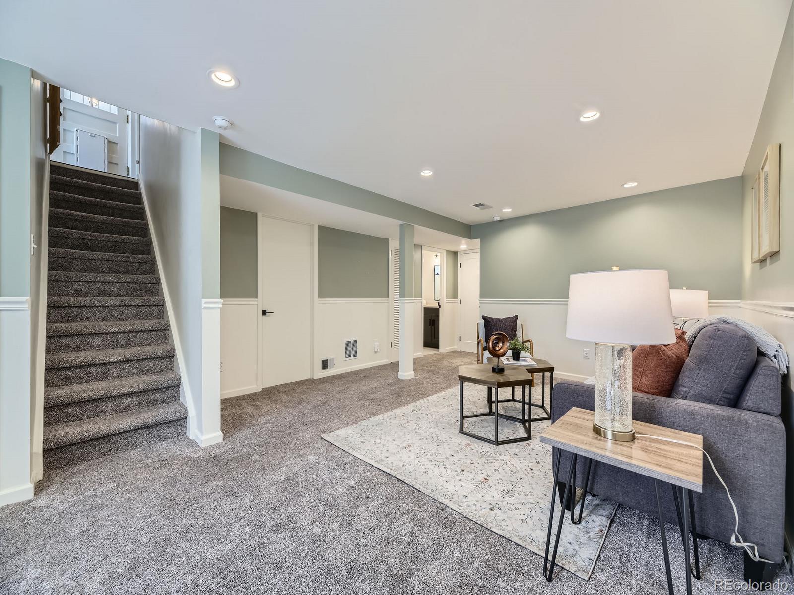 1350 E Amherst Avenue