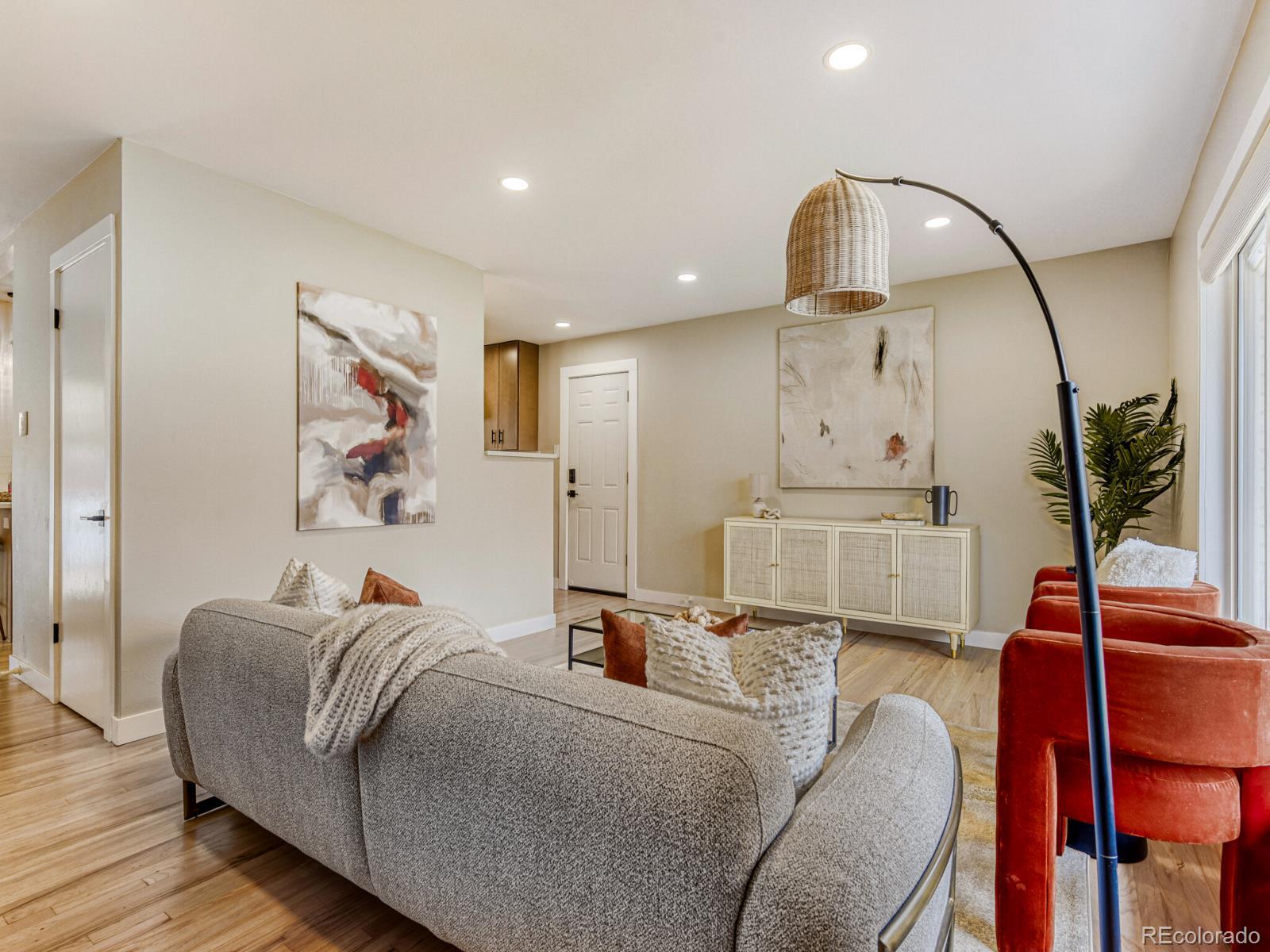 3245 S Newton Street