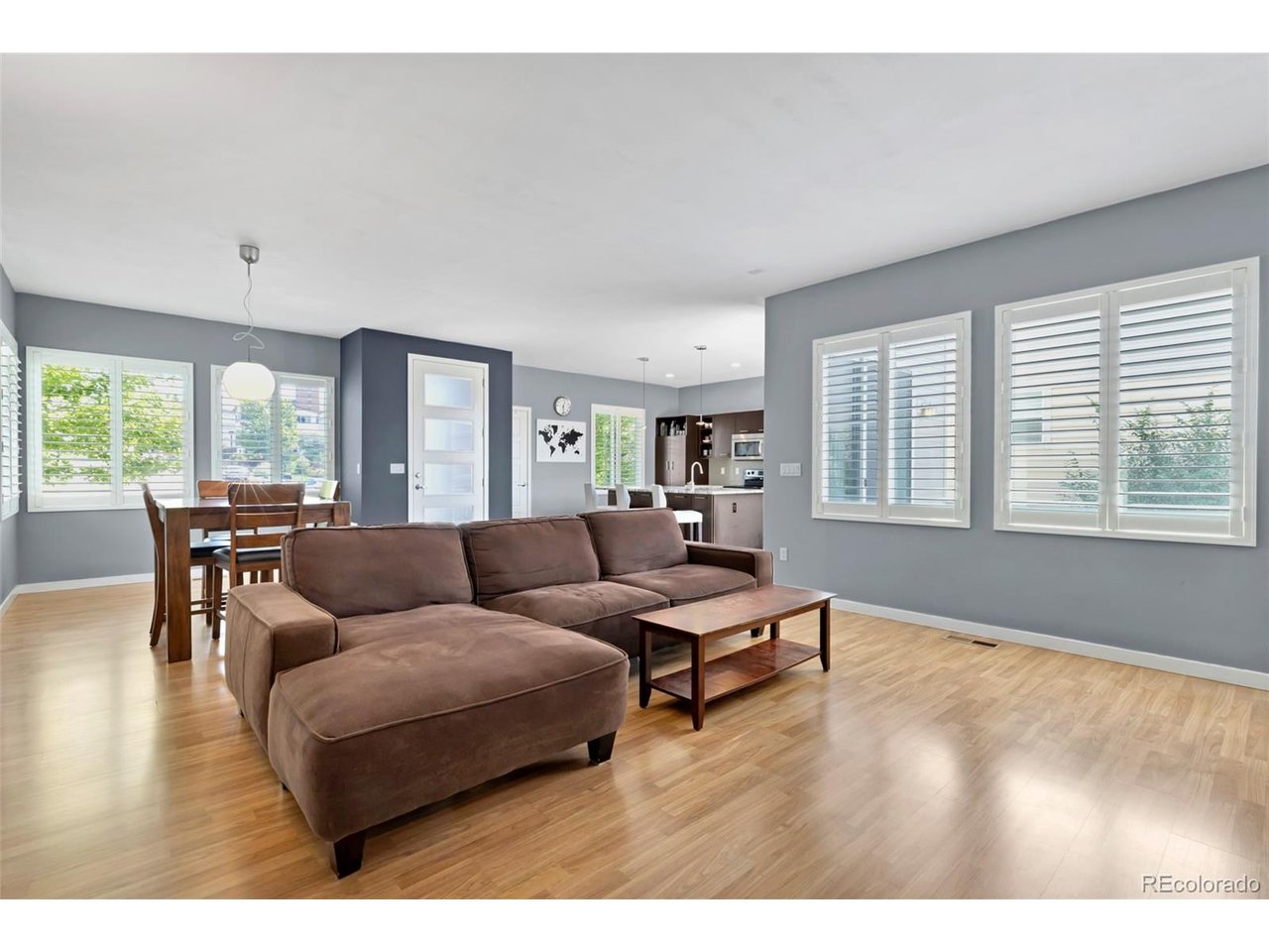 3332 Cranston Cir