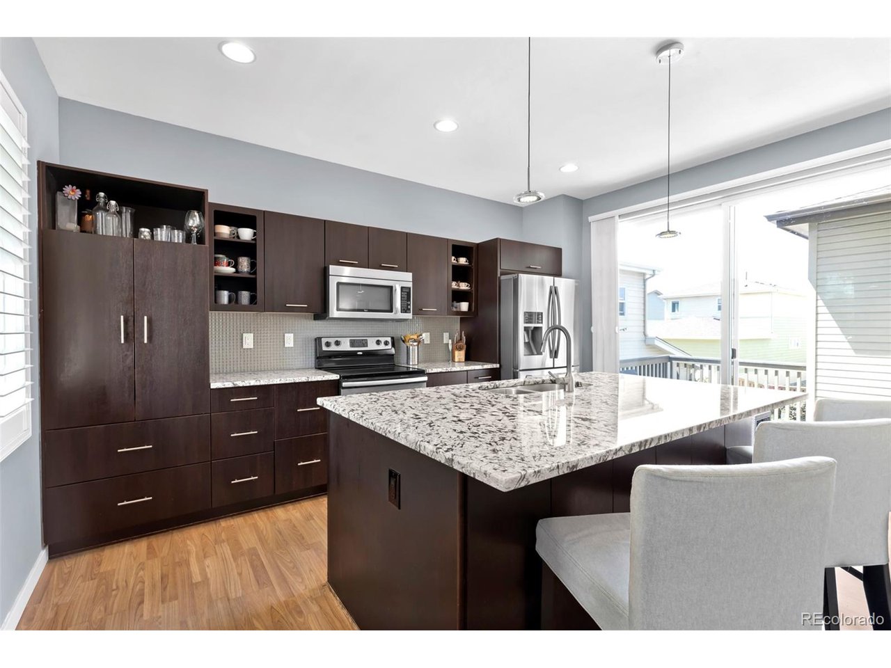 3332 Cranston Cir