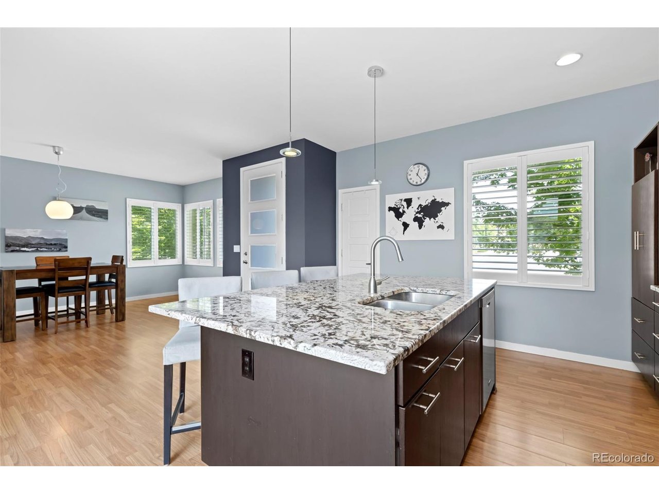3332 Cranston Cir