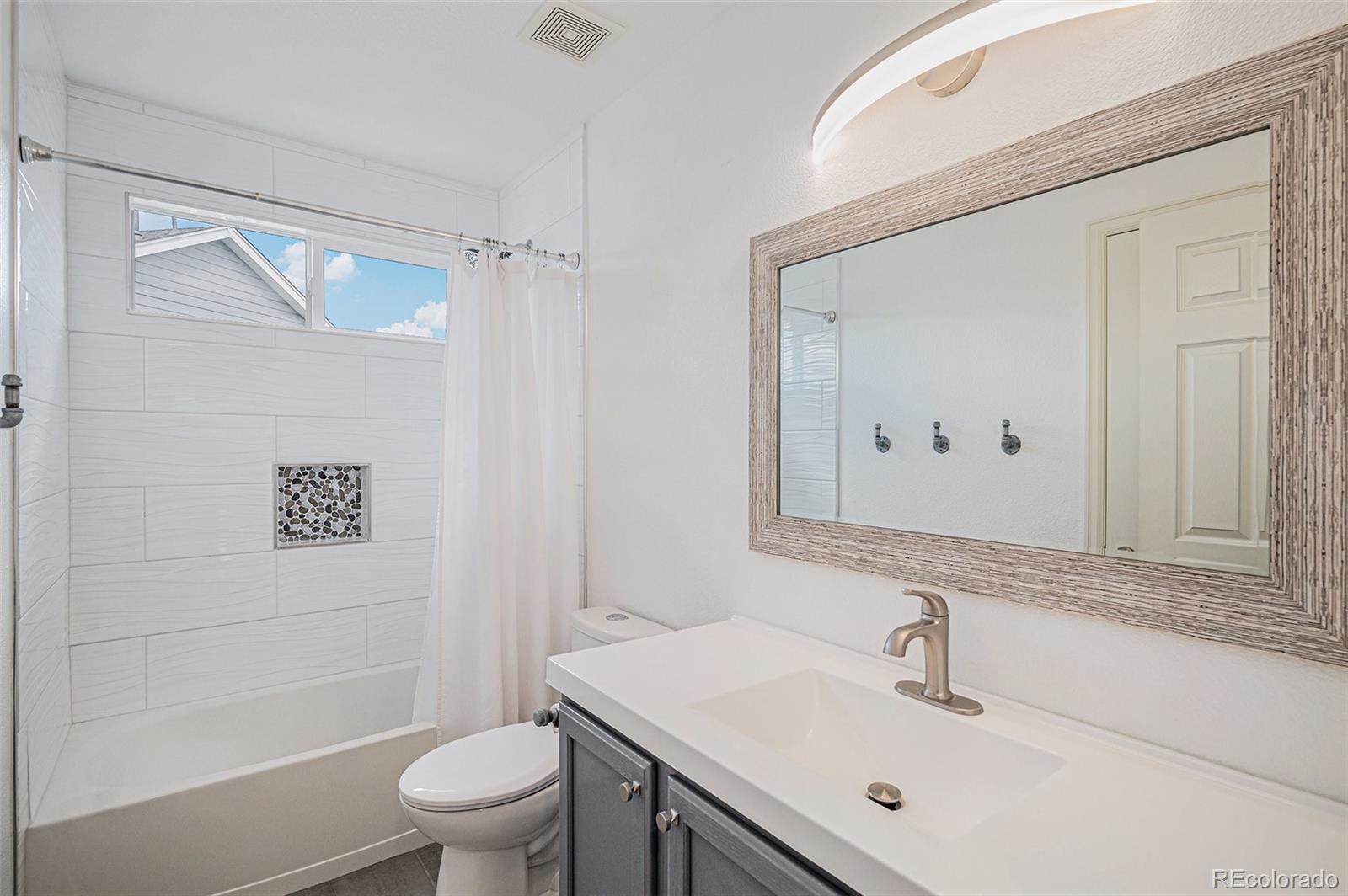 21976 E Oberlin Place