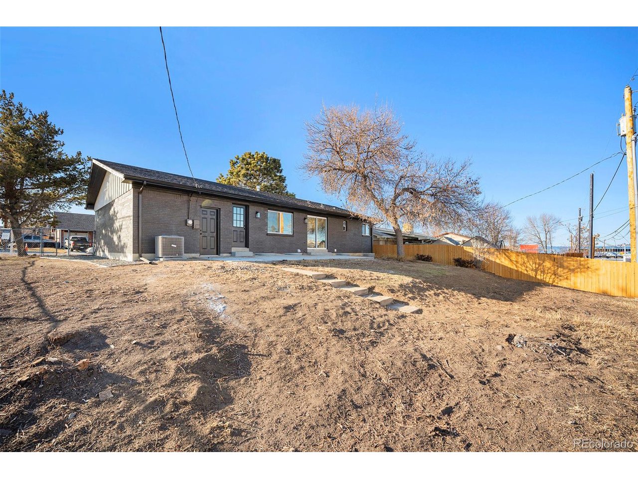 8348 Cherokee St