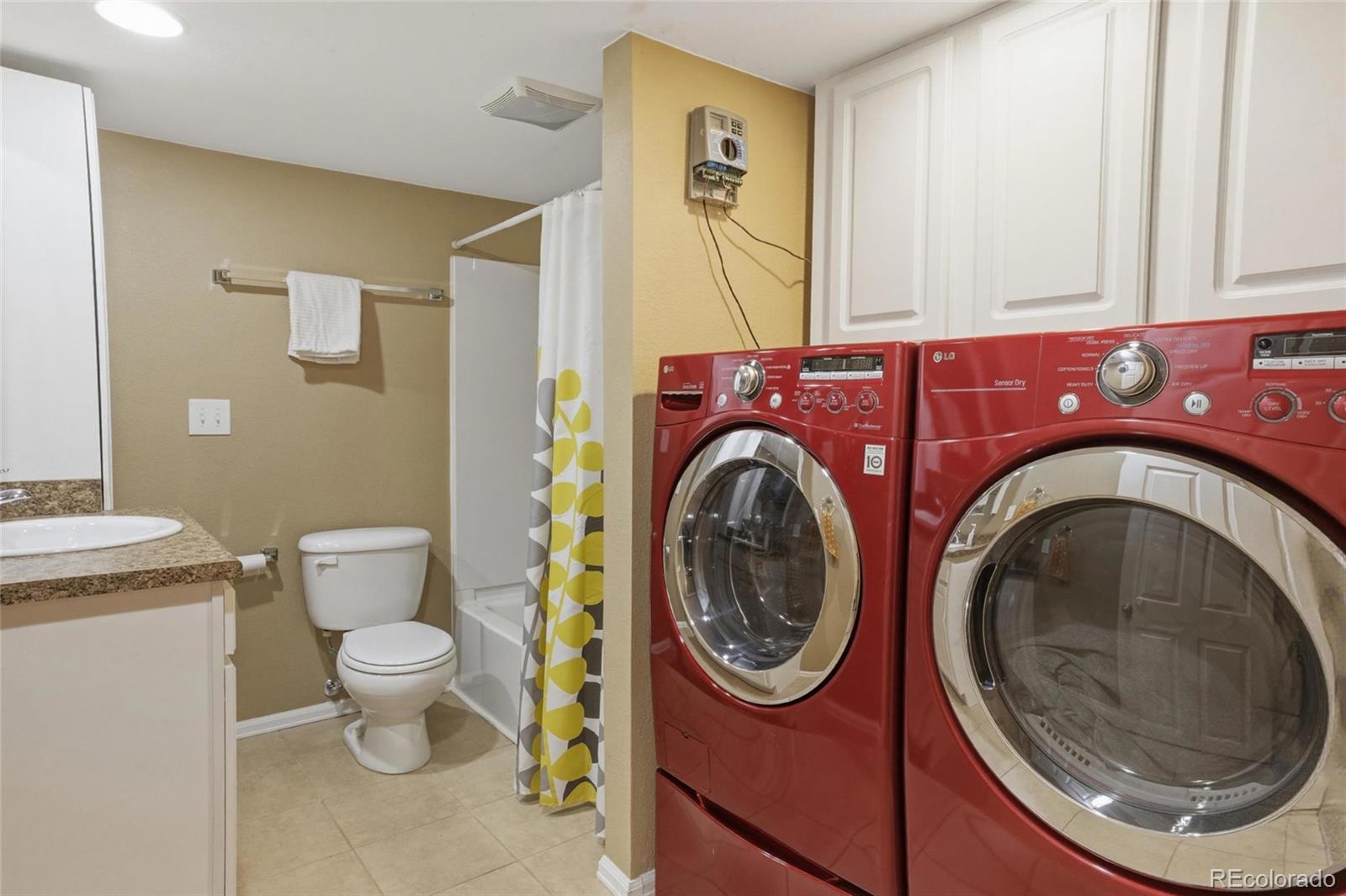 2669 S Deframe Circle