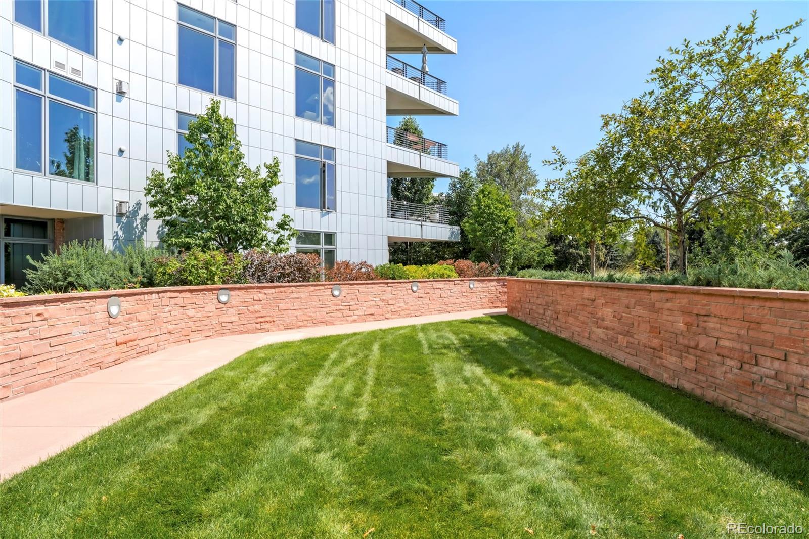 333 S Monroe Street Unit: 101