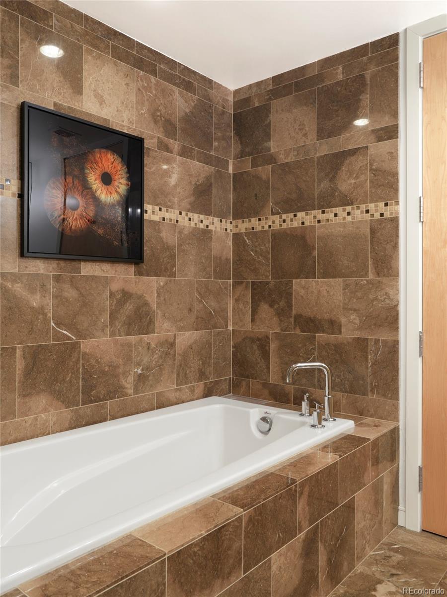 333 S Monroe Street Unit: 101