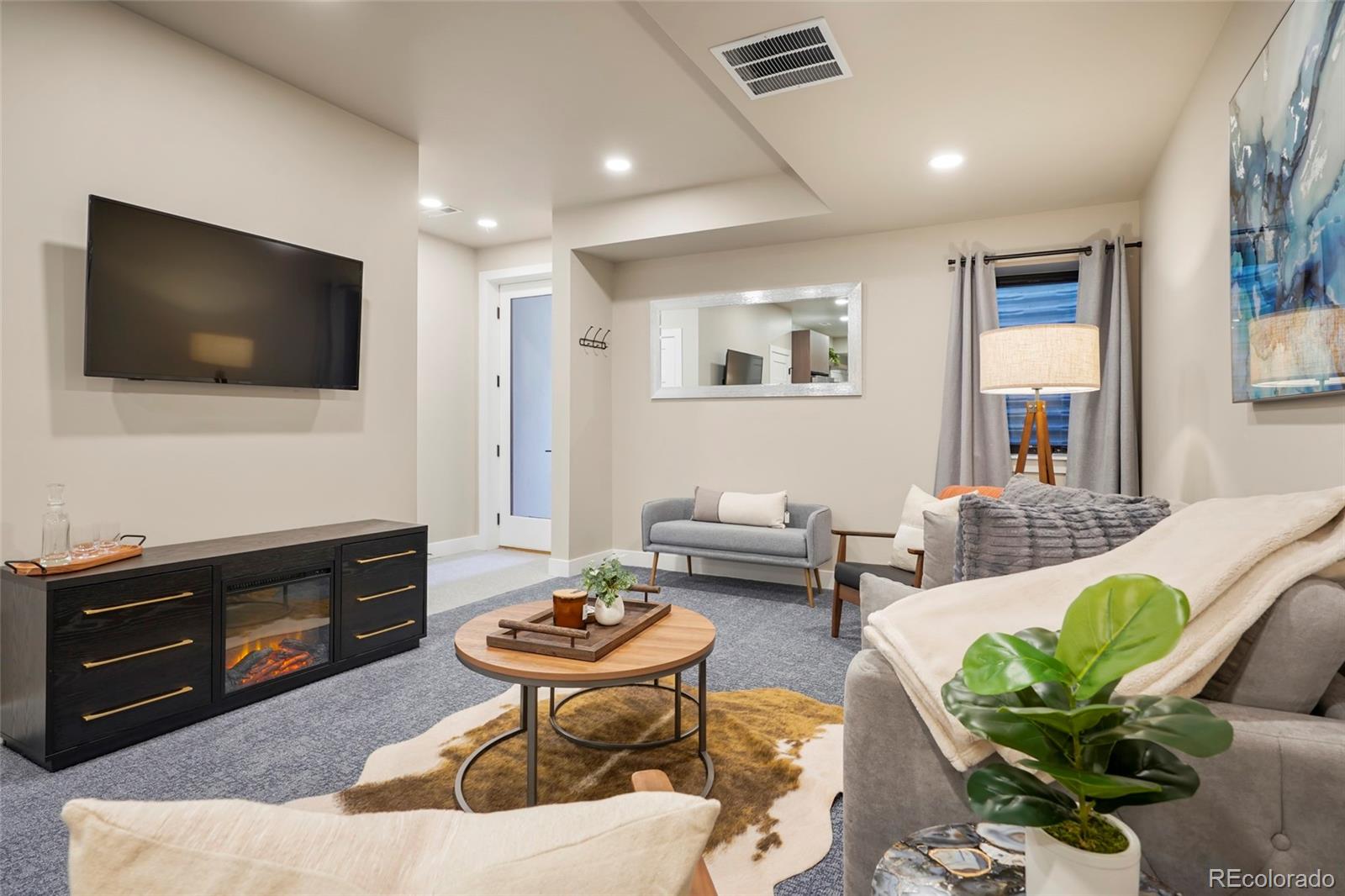 1734 Meade Street