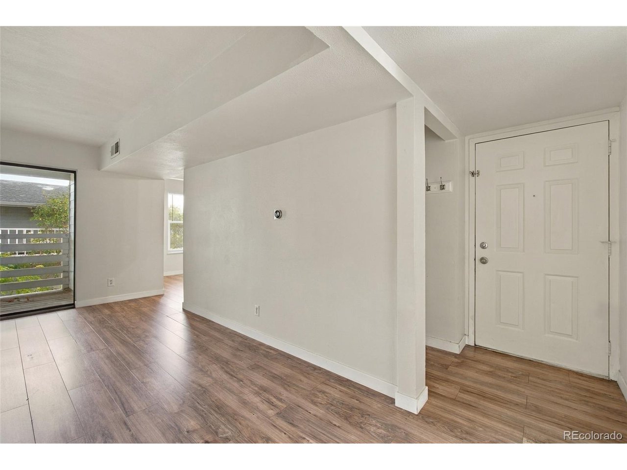 7665 E Eastman Ave 301D