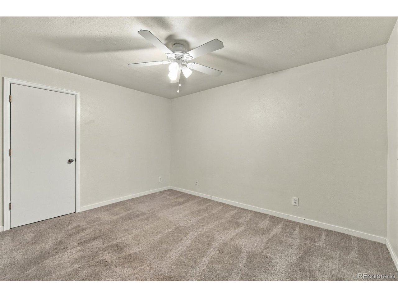 7665 E Eastman Ave 301D