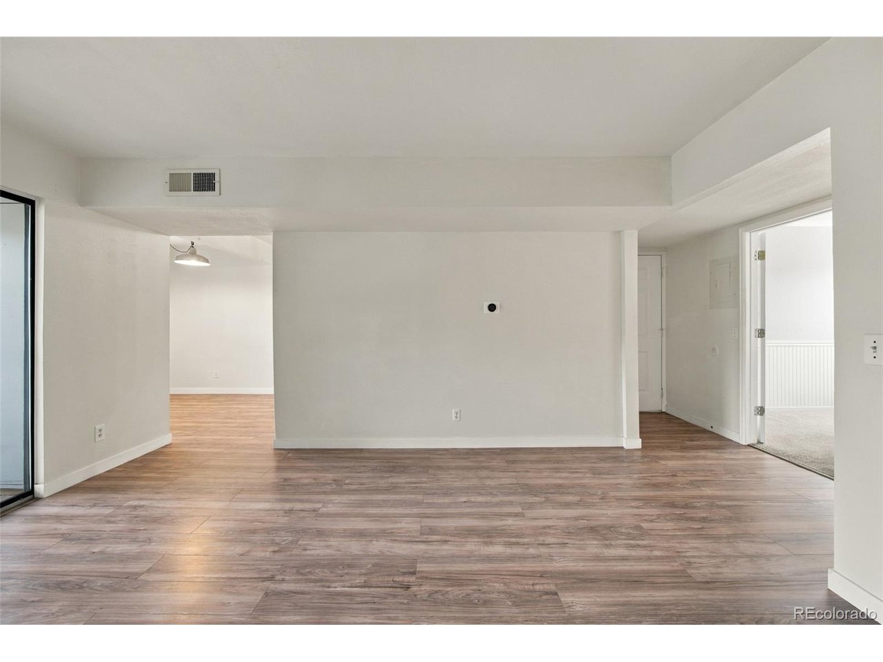 7665 E Eastman Ave 301D