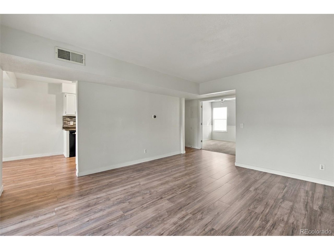 7665 E Eastman Ave 301D