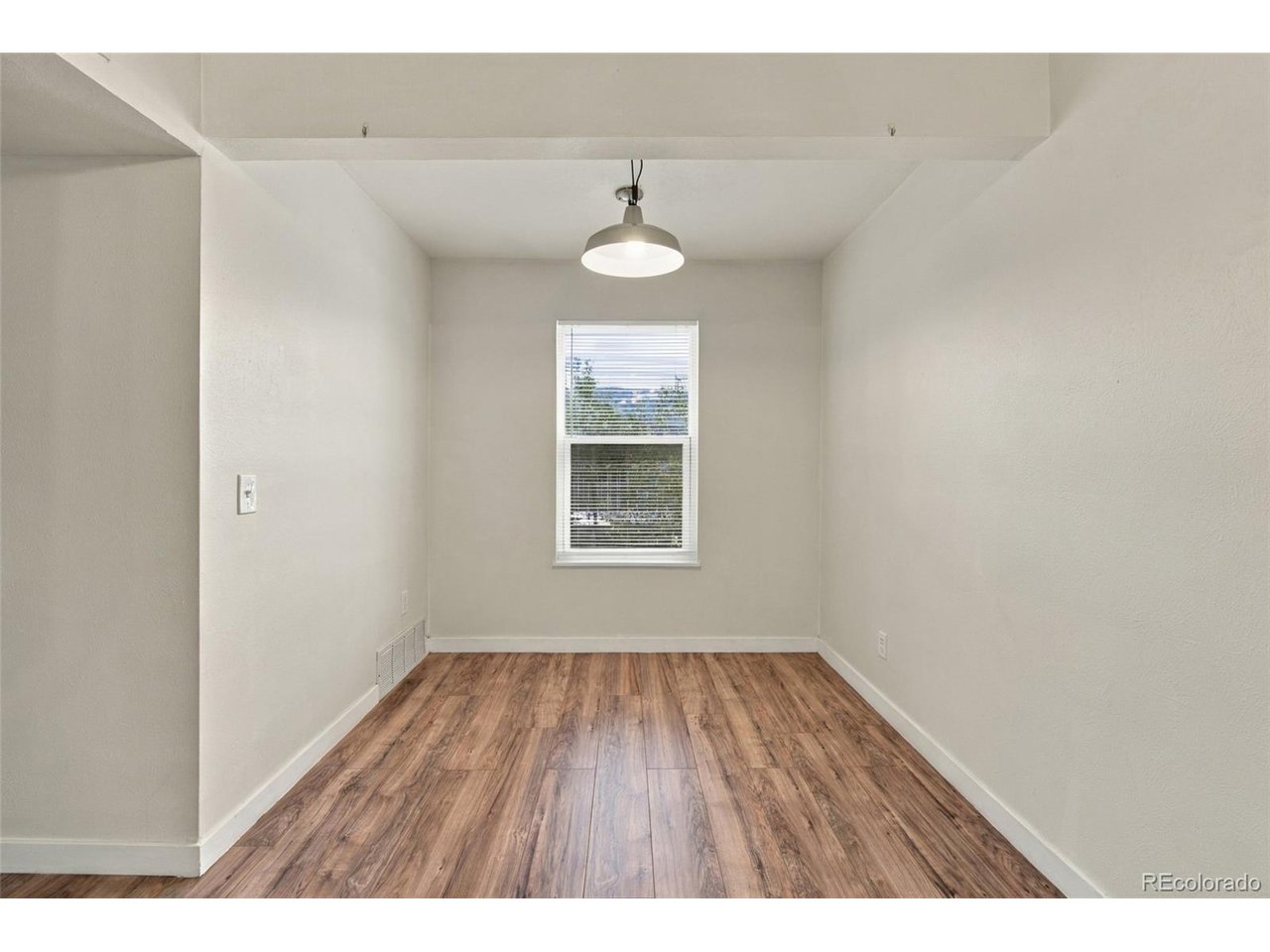 7665 E Eastman Ave 301D