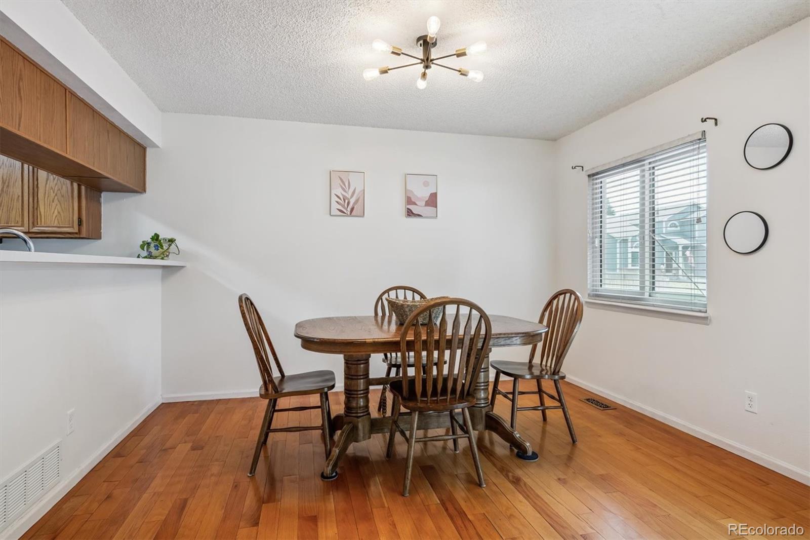 4048 Ashcroft Avenue