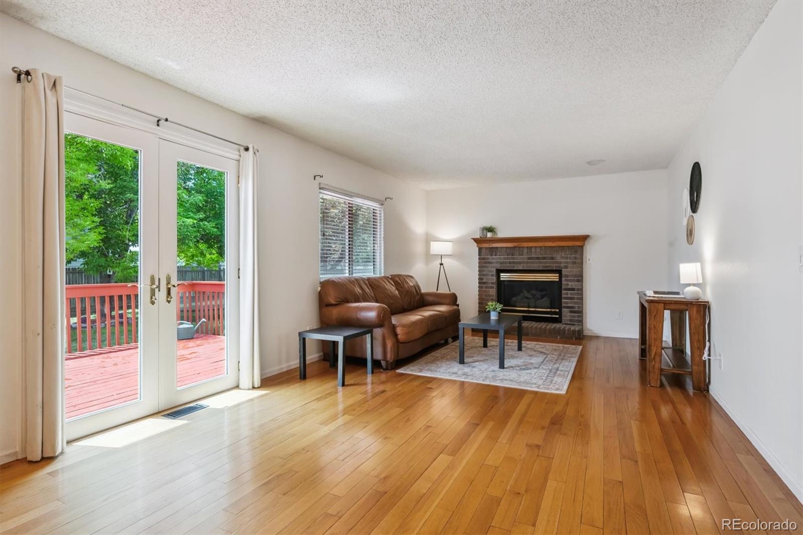 4048 Ashcroft Avenue