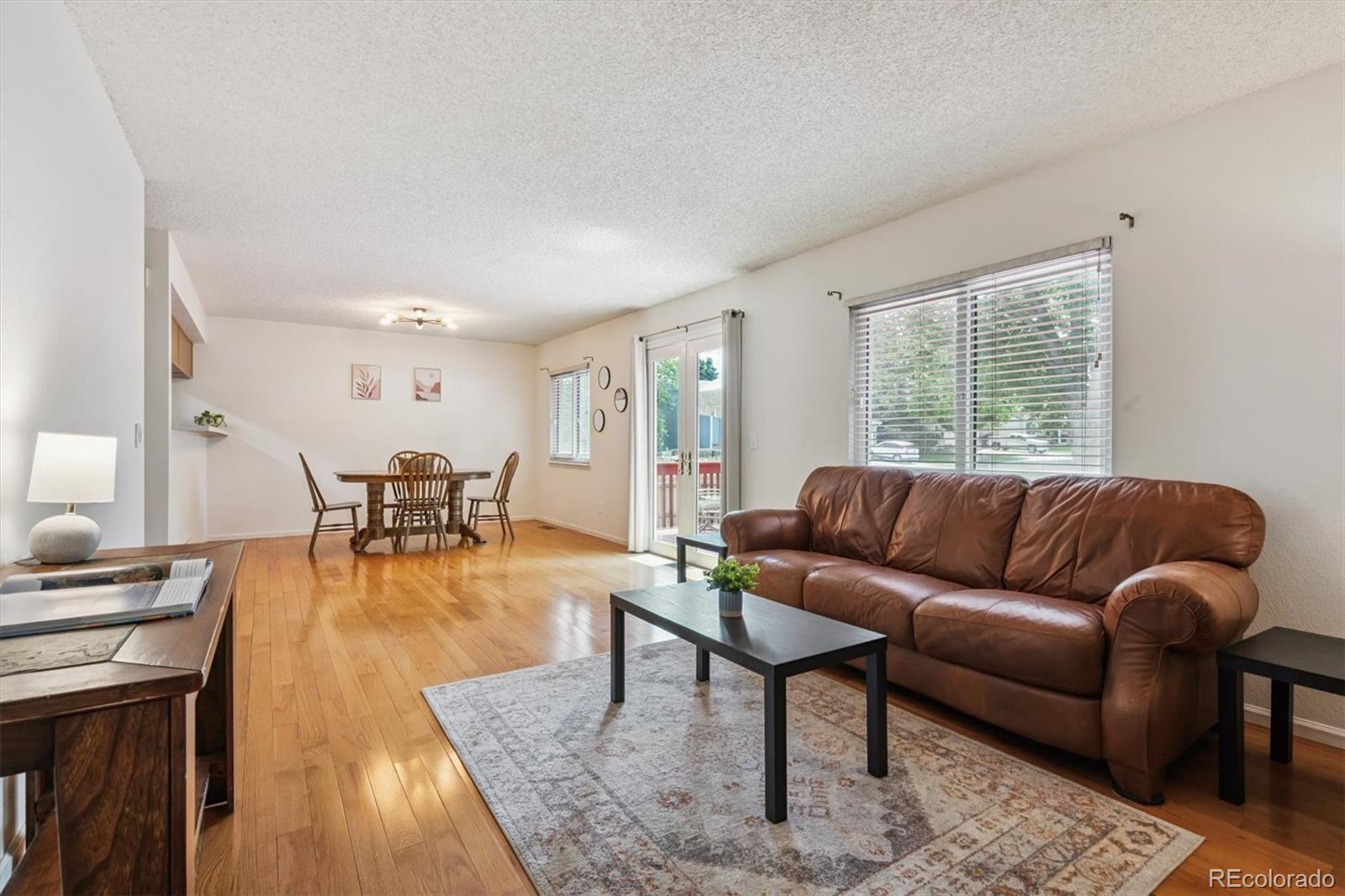 4048 Ashcroft Avenue