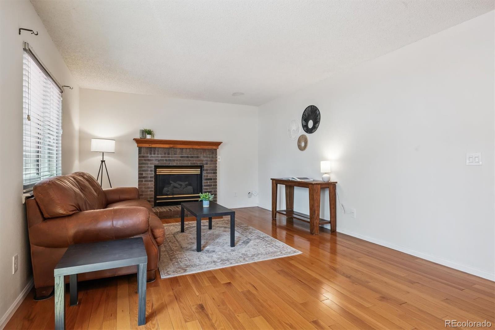 4048 Ashcroft Avenue