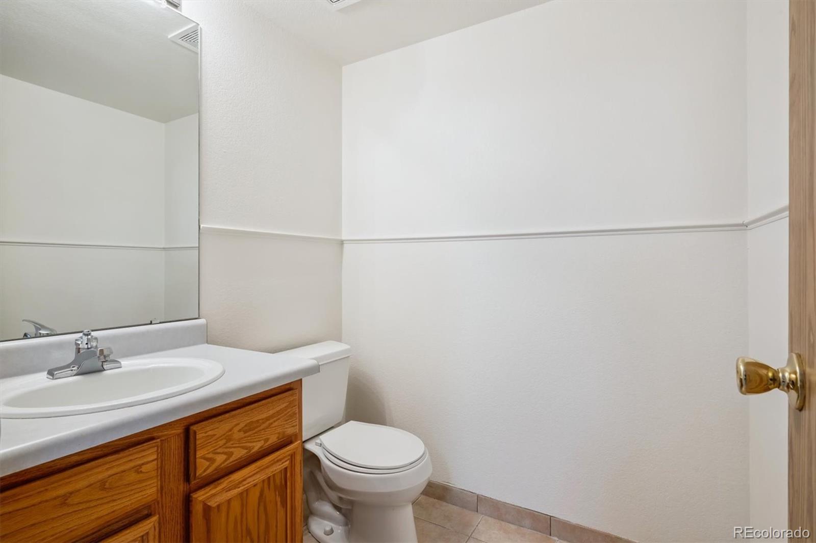 4048 Ashcroft Avenue