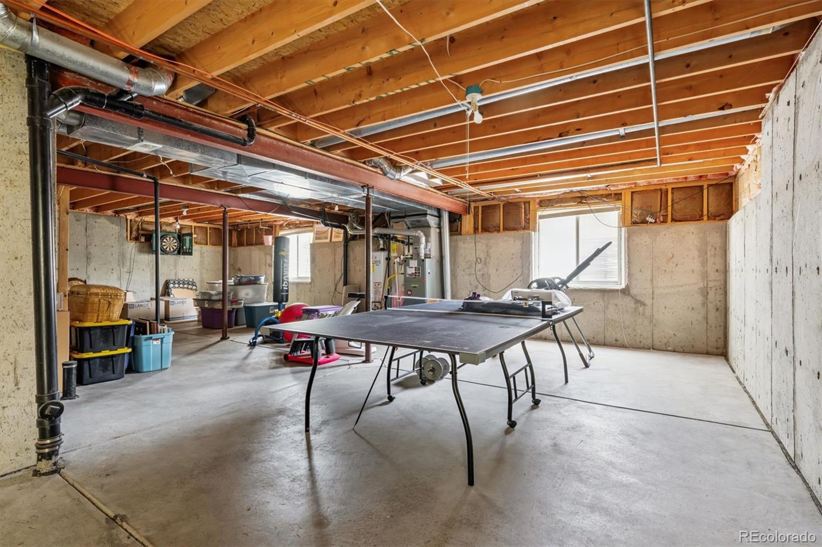 4048 Ashcroft Avenue