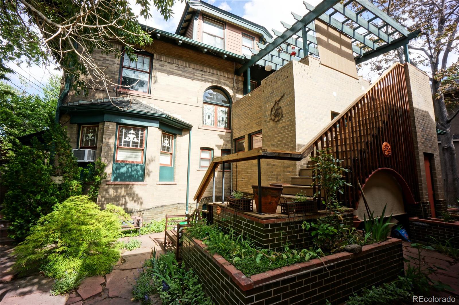 939 N Pearl Street Unit: C