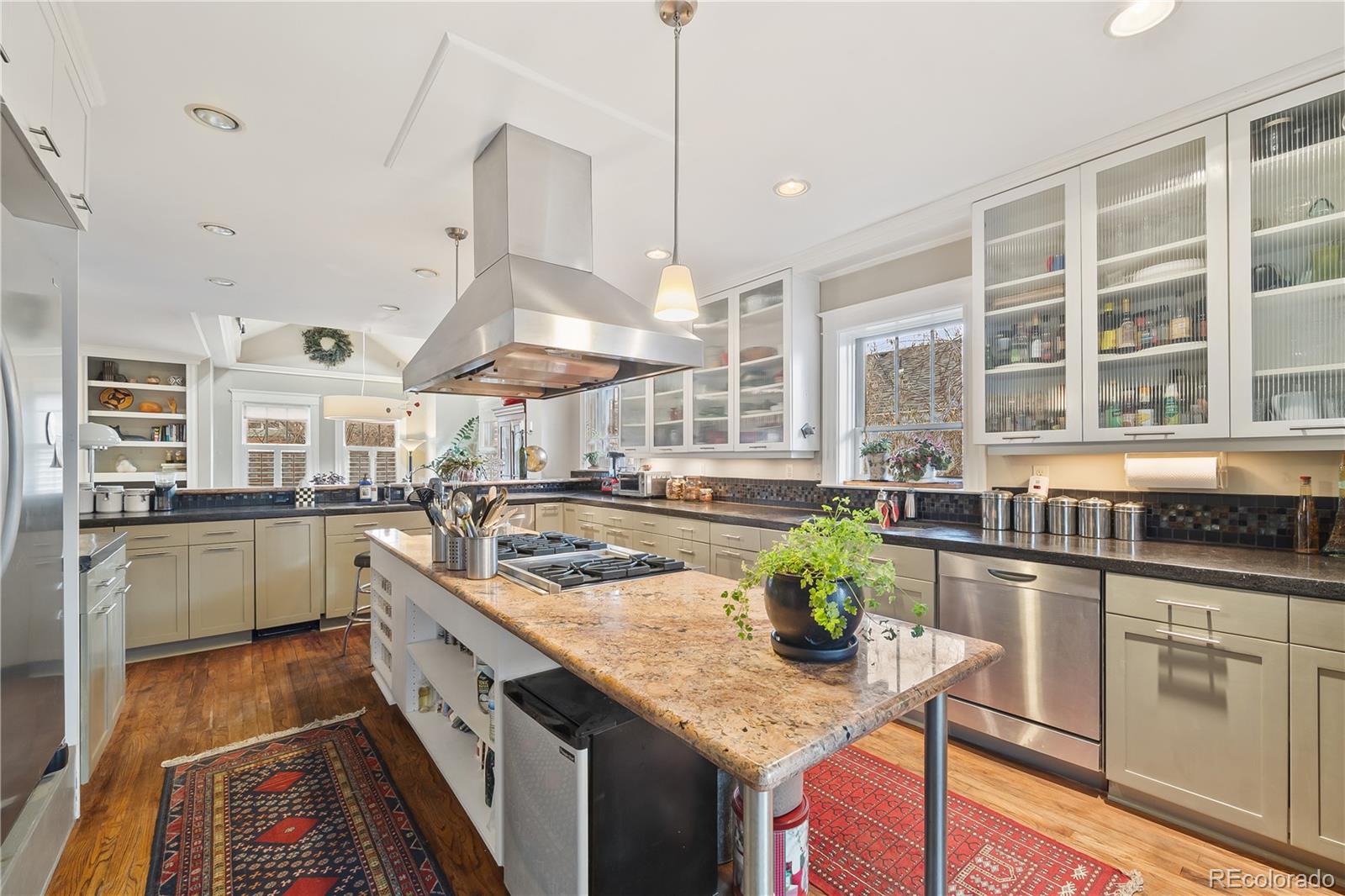 939 N Pearl Street Unit: C