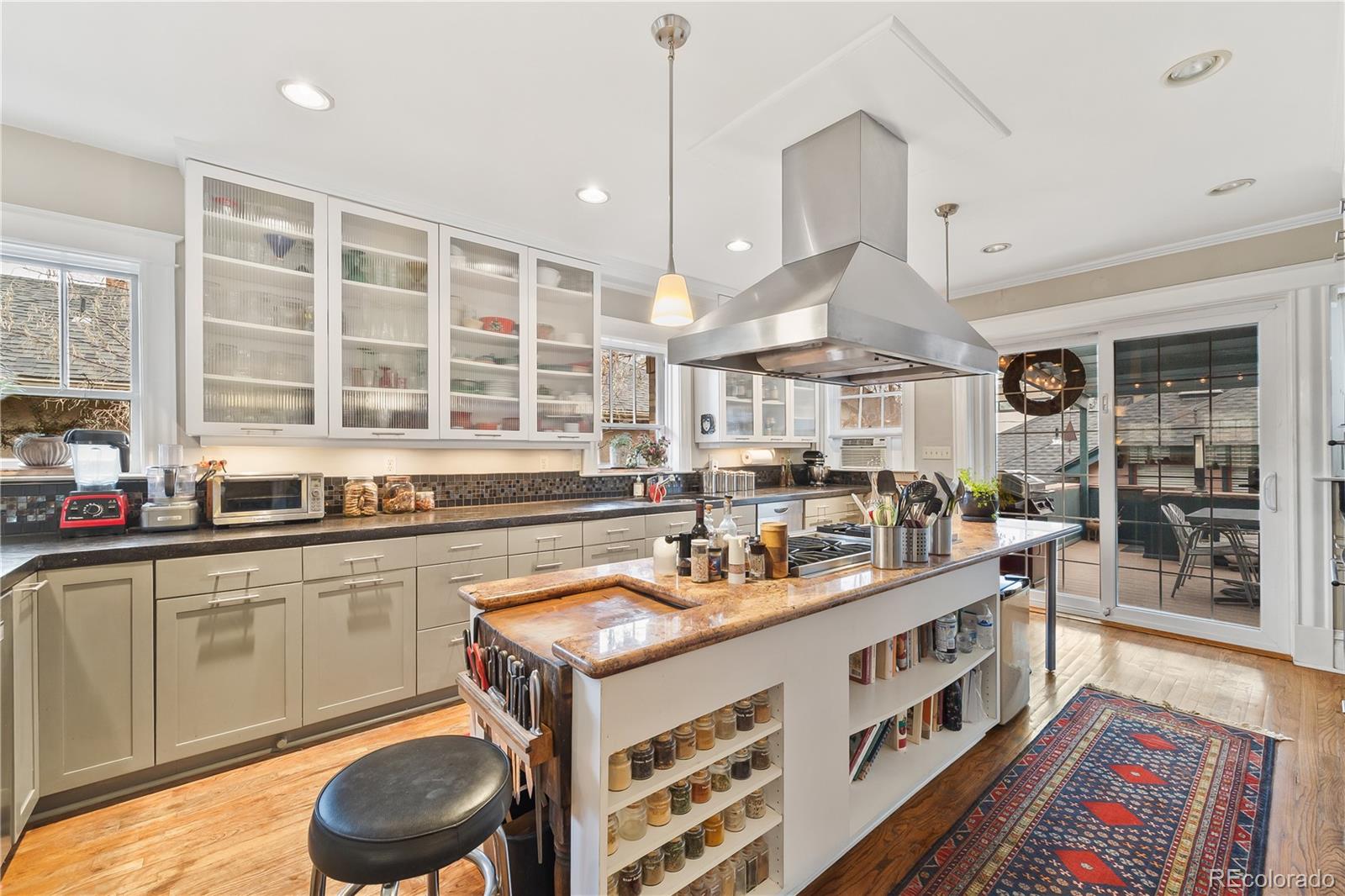 939 N Pearl Street Unit: C